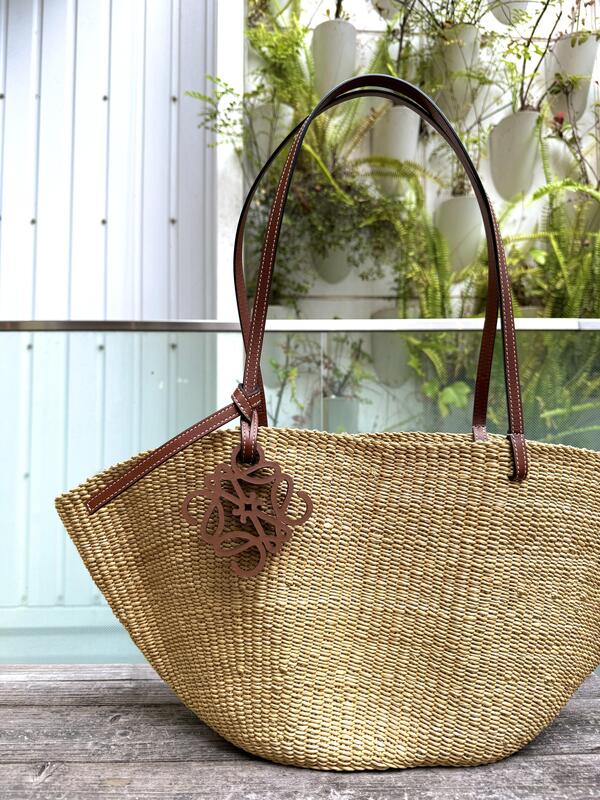 LOEWE バッグ.JPG