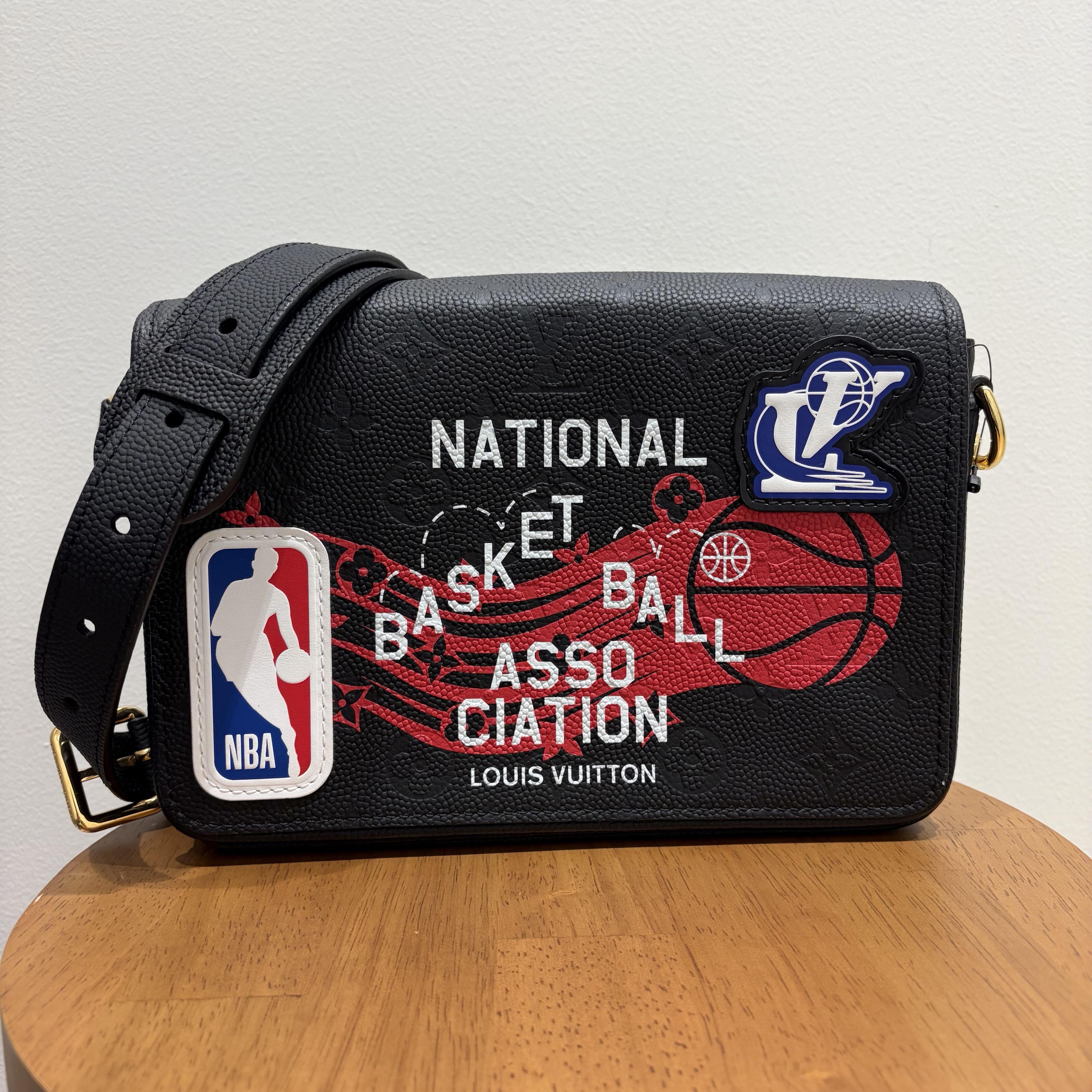 LOUIS VUITTON　バッグ