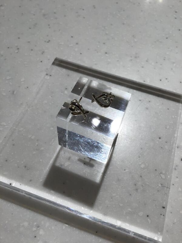 ティファニーピアスのサムネイル画像