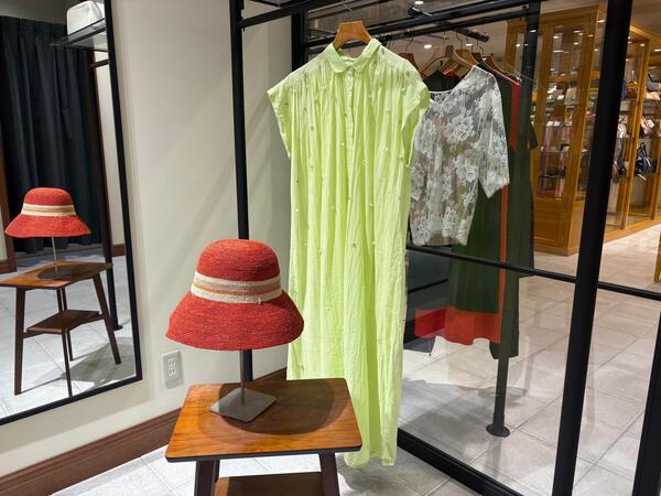 forte forte シャツワンピース　HELEN KAMINSKI　ストローハット