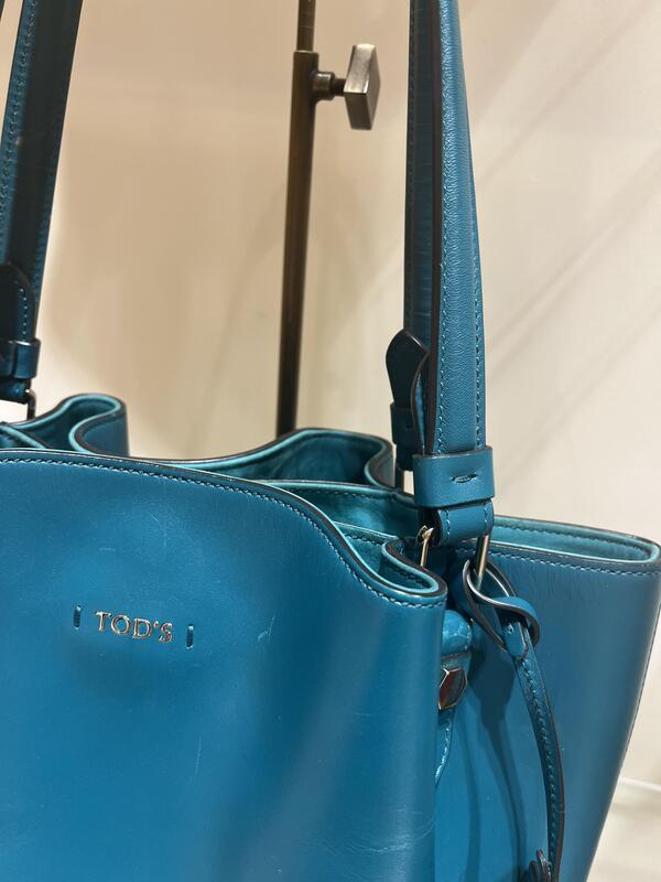 TOD'S フラワーバッグ