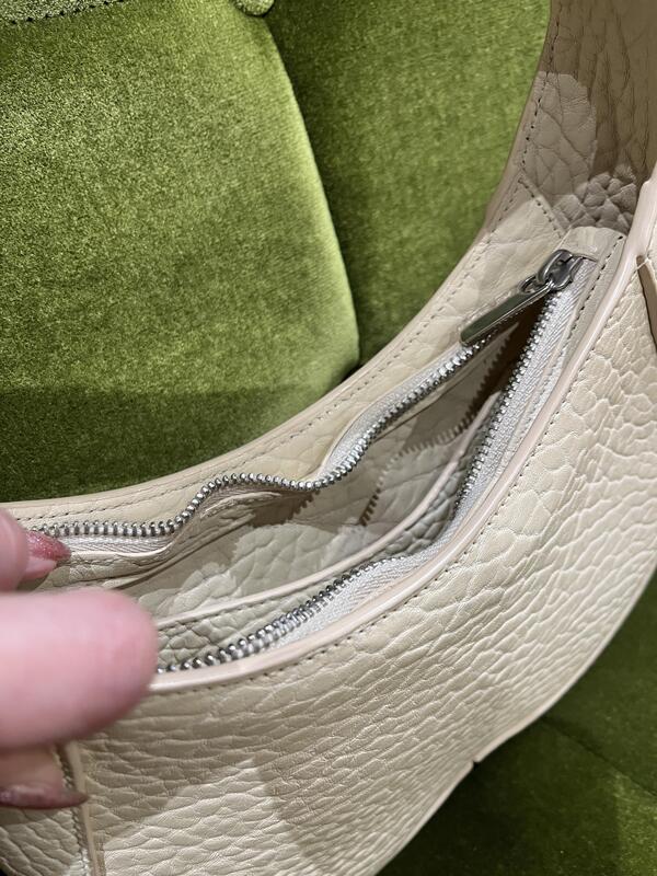 BURBERRY チェスバッグ