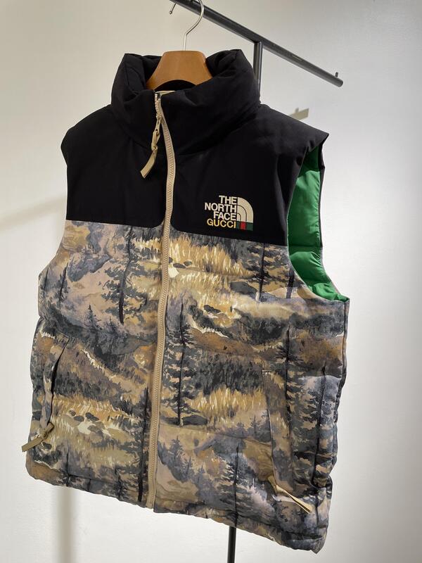 GUCCI ダウンベスト