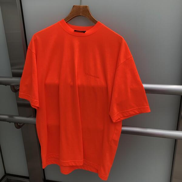 BALENCIAGA　Tシャツ