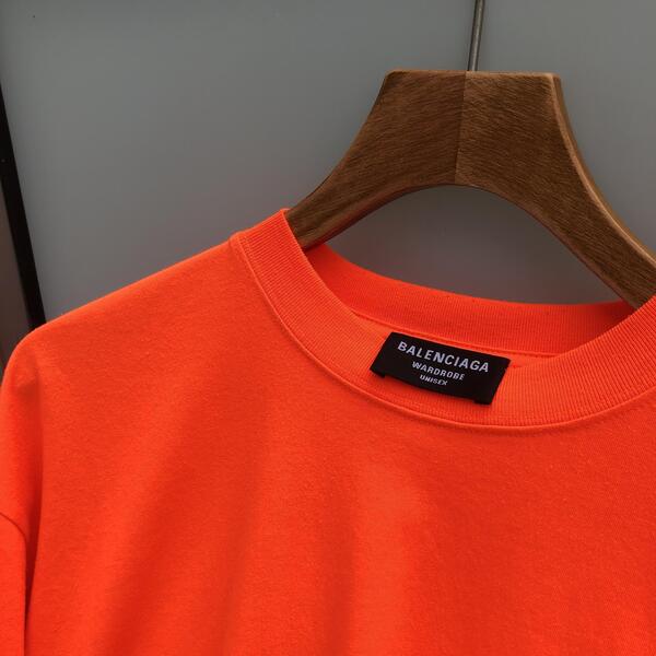 BALENCIAGA　Tシャツ