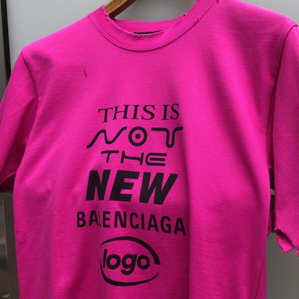 BALENCIAGA　Tシャツ