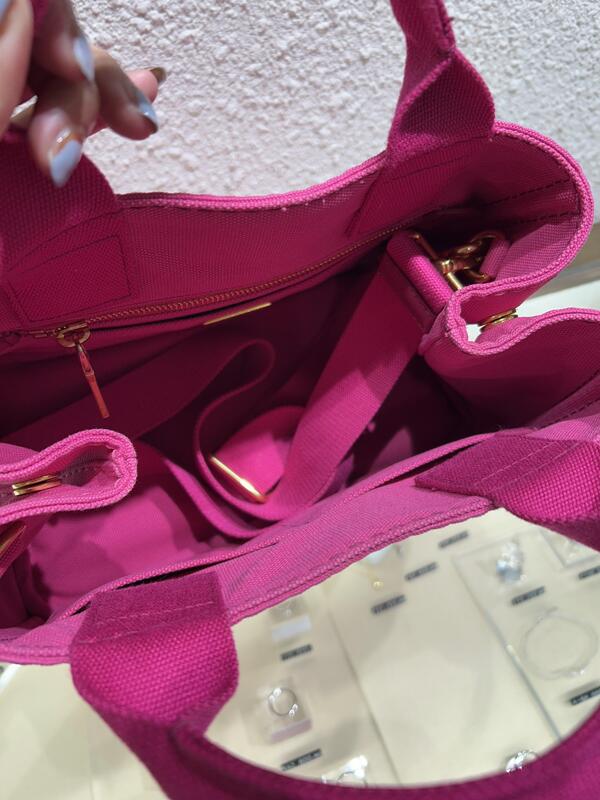 PRADA　カナパトート