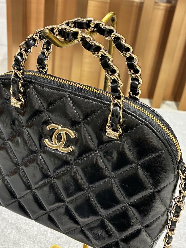 CHANELスモールショッピングンバッグ