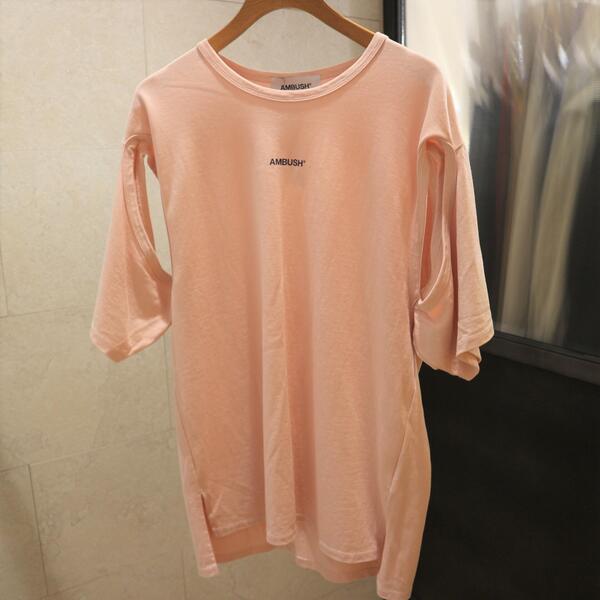 AMBUSH Tシャツ