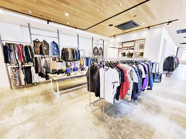 RAGTAG原宿明治通り店のサムネイル画像
