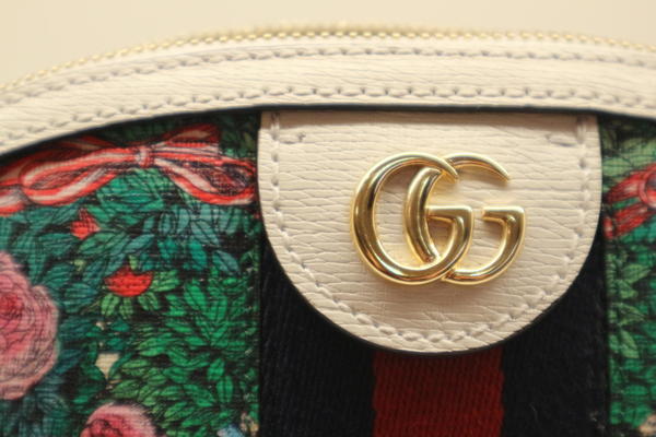 GUCCIバッグ