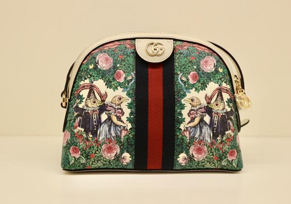 GUCCIバッグ