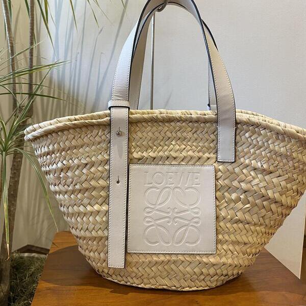 【LOEWE】洗練されたアクセントを加えるバスケットバッグ