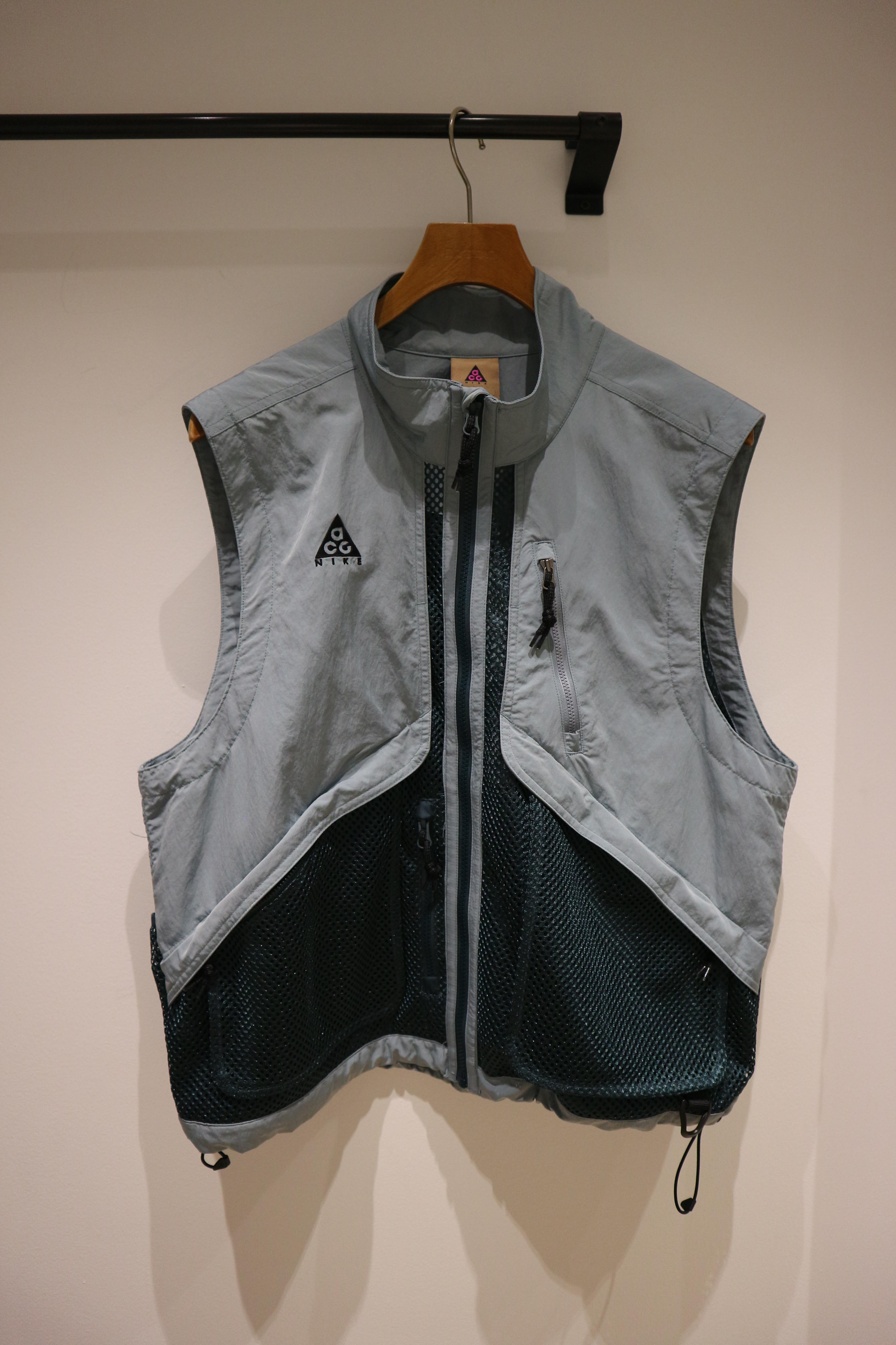 NIKE  ACG MESH VEST