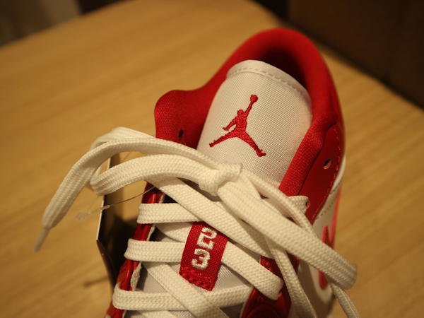 NIKE スニーカー