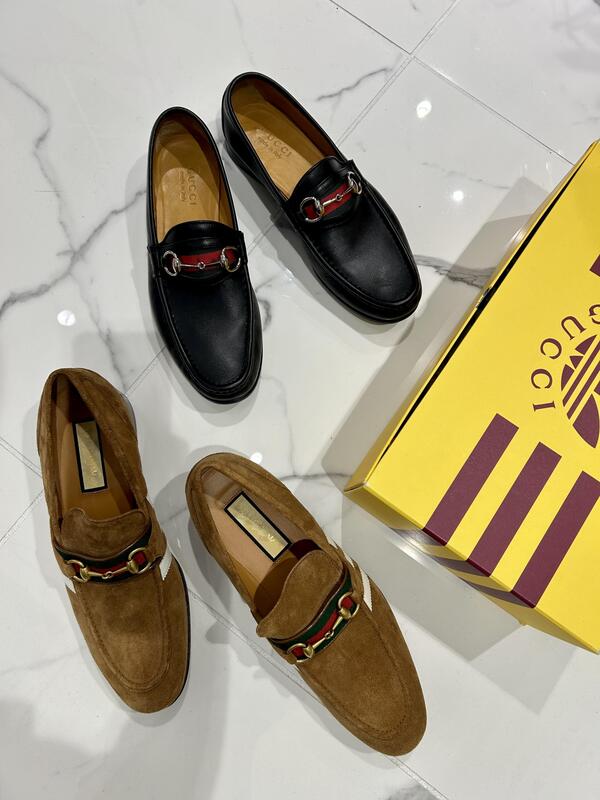 グッチ　ローファー