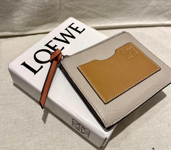 LOEWE　コインケースのサムネイル画像