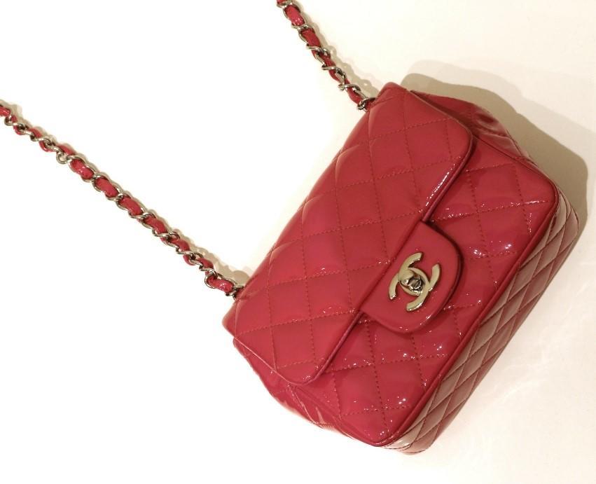 Chanel ミニマトラッセ 春にぴったりなカラーを ブランド古着の通販 ユーズドセレクトショップ Ragtag Online