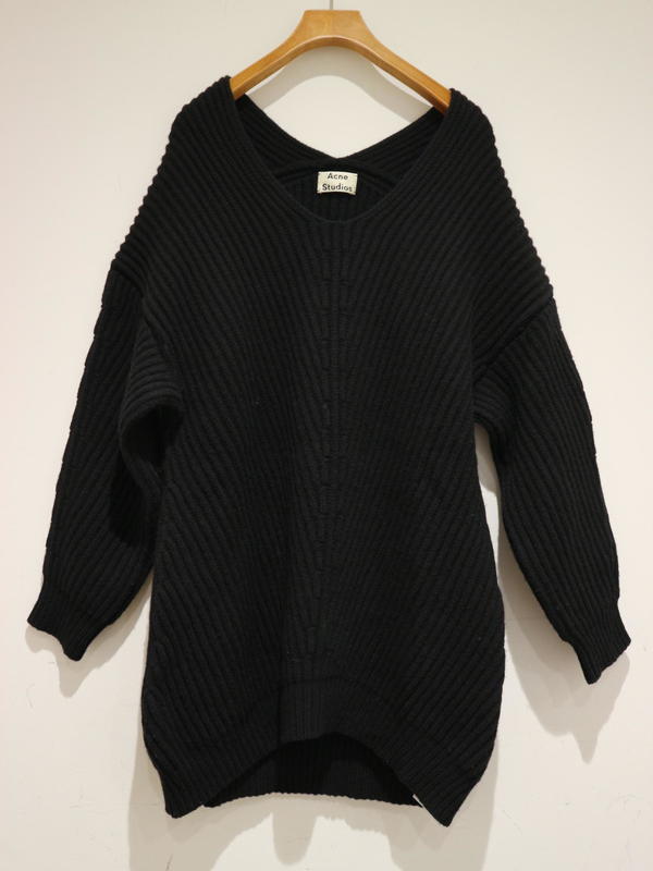 Acne Stuidous　ニット