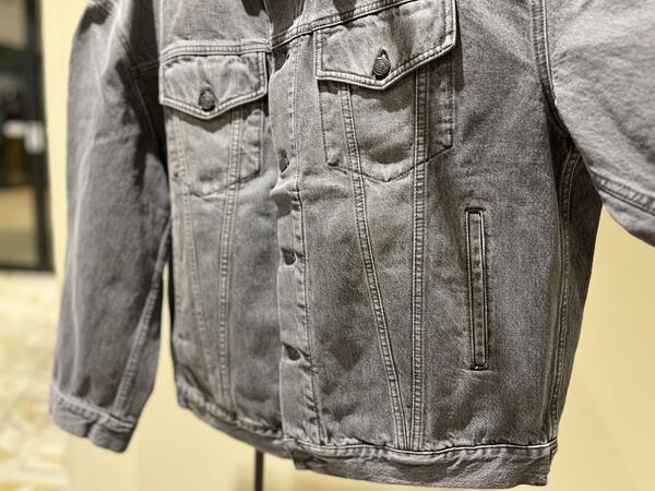 Acne Studiosのデニムジャケット