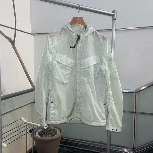 【C.P.COMPANY】春に着たいGOOGLE JACKET
