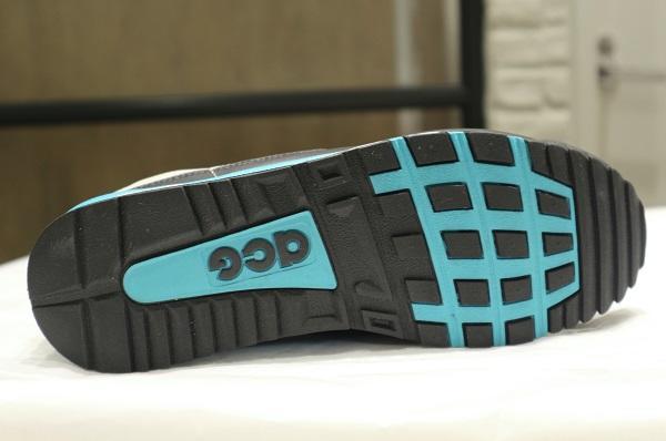 NIKE ACG　スニーカー
