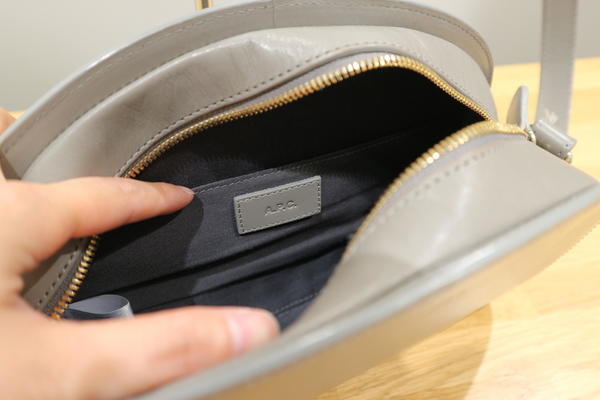 A.P.C. バッグ