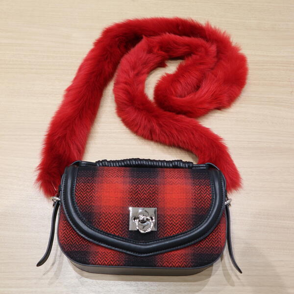 BOTTEGA VENETA.JPG