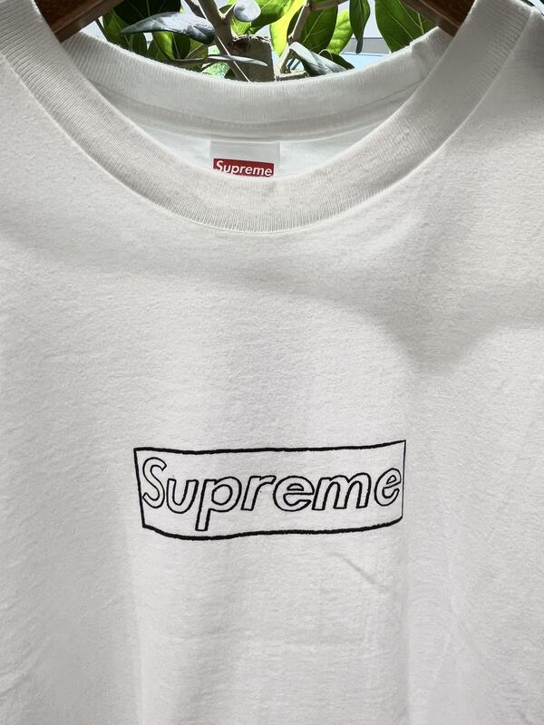 Supreme Tシャツ