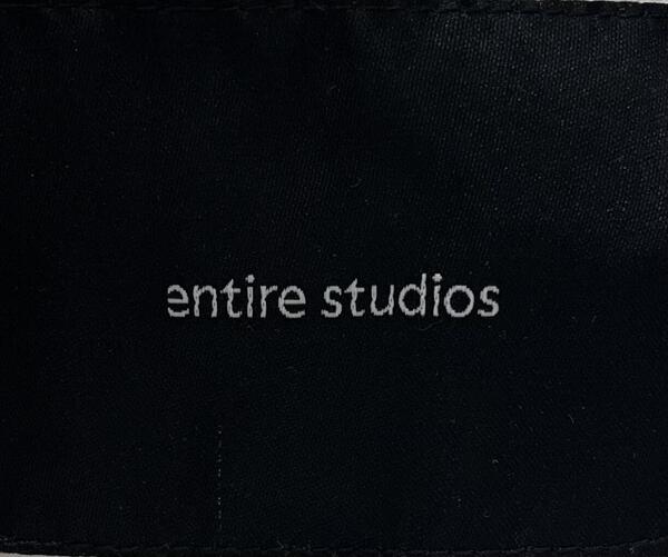 ENTIRE STUDIOS　タグ