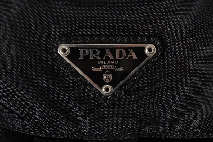 PRADAのナイロンバッグ | RAGTAGバイヤーのファッション偏愛 