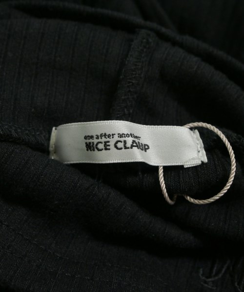 NICE CLAUP（ナイス　クラップ）Tシャツ・カットソー 黒 サイズ:F レディース/2200628999139