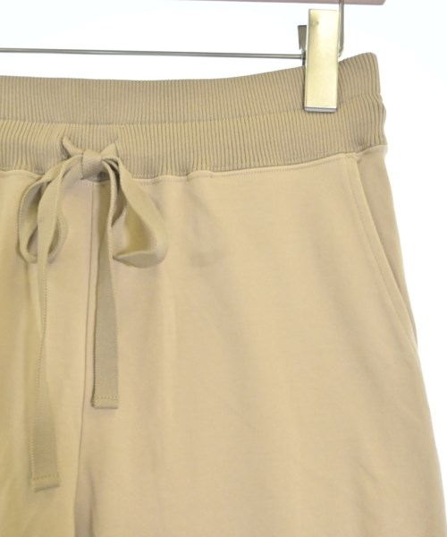 INED（イネド）その他 ベージュ サイズ:9(M位) レディース/2200672557088