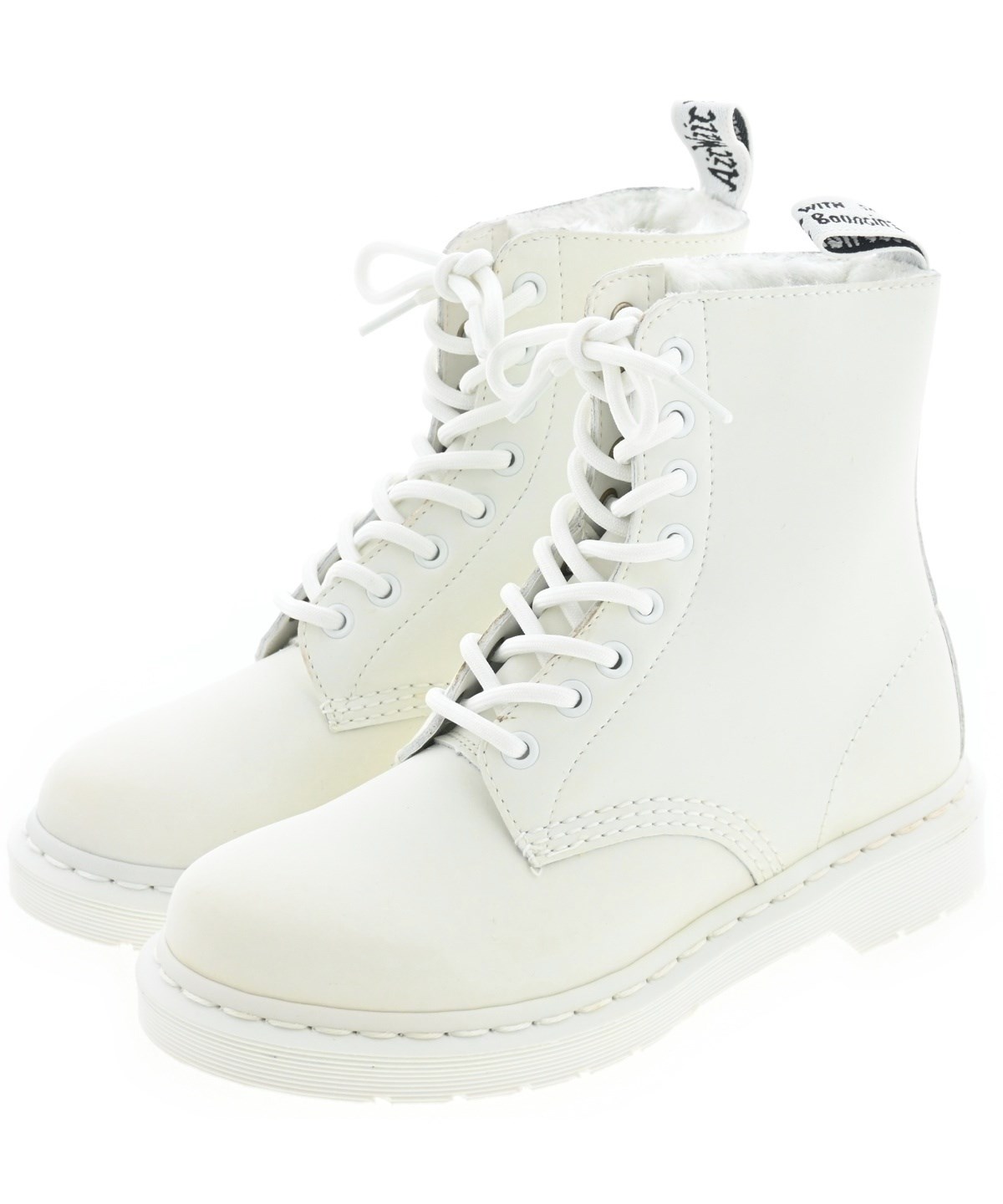 ドクターマーチン　白ブーツ　中古美品　UK6 US7 24.5〜25 Dr.Martens（ドクターマーチン）ブーツ 白 サイズ:UK4(22.5cm位