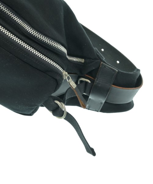 Y'saccs（イザック）ショルダーバッグ 黒 サイズ:- レディース/2200630382042