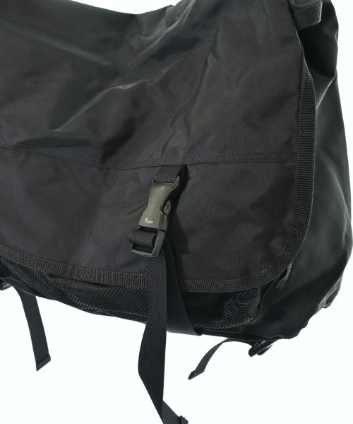 Y'saccs（イザック）ショルダーバッグ 黒 サイズ:- メンズ/2200652161175