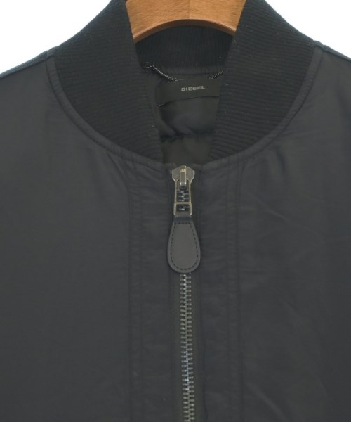 DIESEL（ディーゼル）ダウンジャケット/ダウンベスト 黒 サイズ:M メンズ/2200633666019
