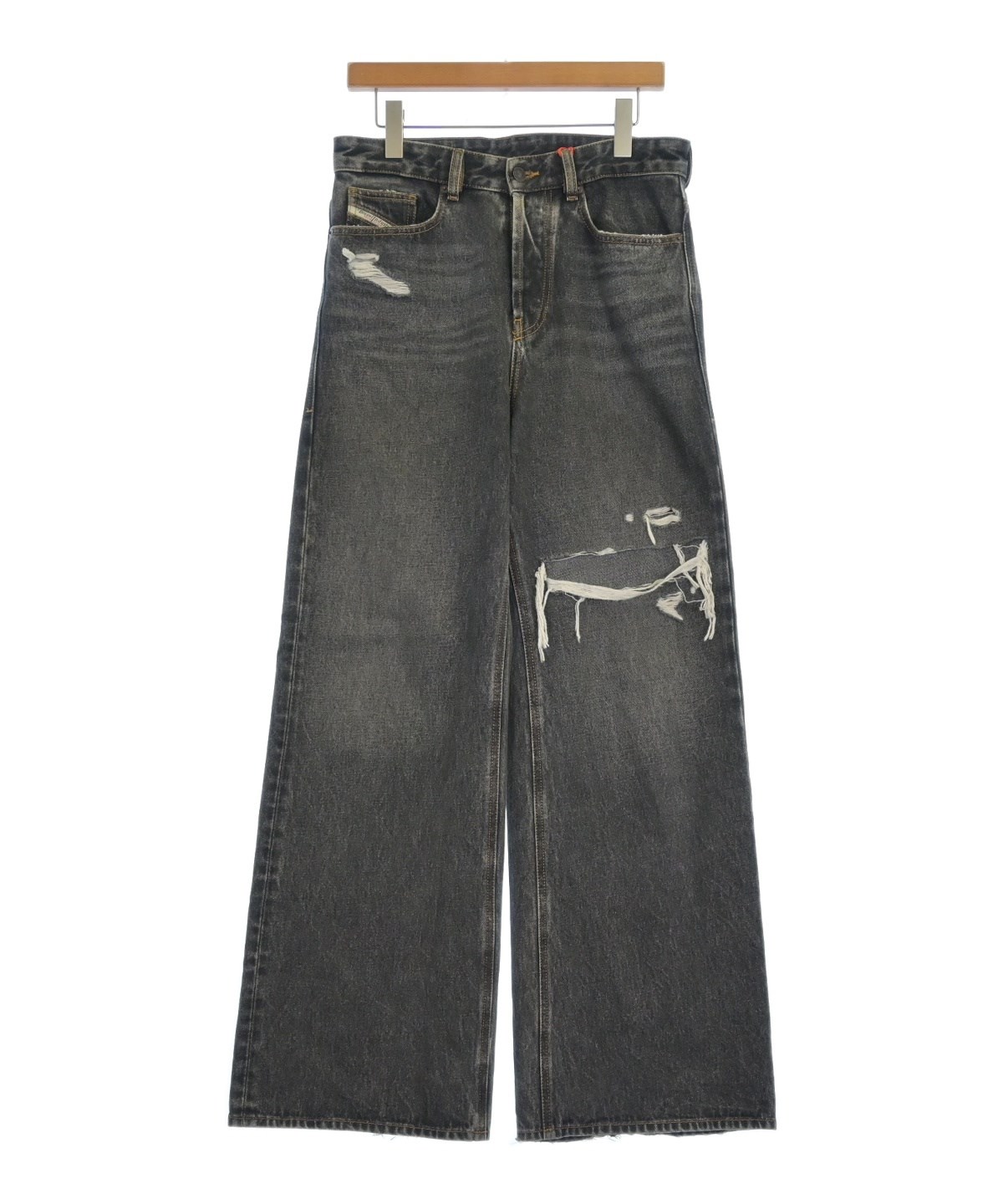 【未使用タグ付】 DIESEL デニムパンツ クロップド丈 W34inch 未使用タグ付】 DIESEL デニムパンツ クロップド丈 W34inch