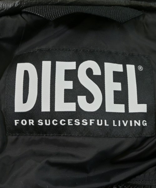 DIESEL（ディーゼル）ダウンジャケット/ダウンベスト 黒 サイズ:M メンズ/2200737474046