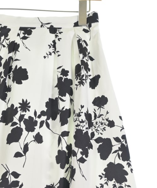 QUEENS COURT（クィーンズ　コート）ロング・マキシ丈スカート 白 サイズ:2(M位) レディース/2200662123187