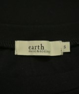 EARTH MUSIC&ECOLOGY（アースミュージックアンドエコロジー）Tシャツ・カットソー 黒 サイズ:S レディース/2200622154107