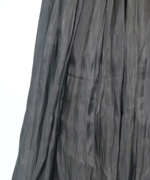 EARTH MUSIC&ECOLOGY（アースミュージックアンドエコロジー）ロング・マキシ丈スカート グレー サイズ:F レディース/2200643827141