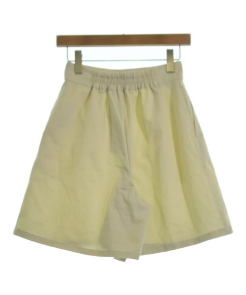 EARTH MUSIC&ECOLOGY（アースミュージックアンドエコロジー）ショートパンツ 白 サイズ:F レディース/2200614007015