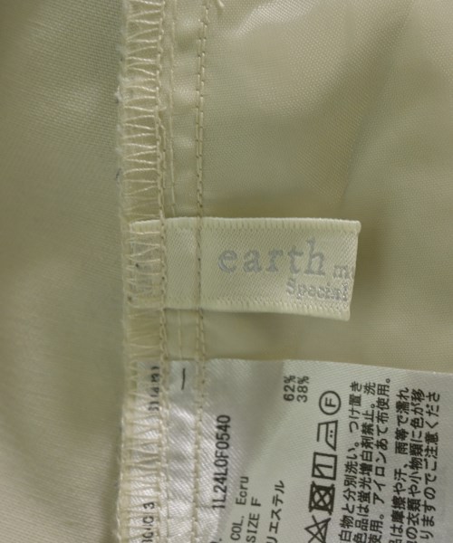 EARTH MUSIC&ECOLOGY（アースミュージックアンドエコロジー）ショートパンツ 白 サイズ:F レディース/2200614007015