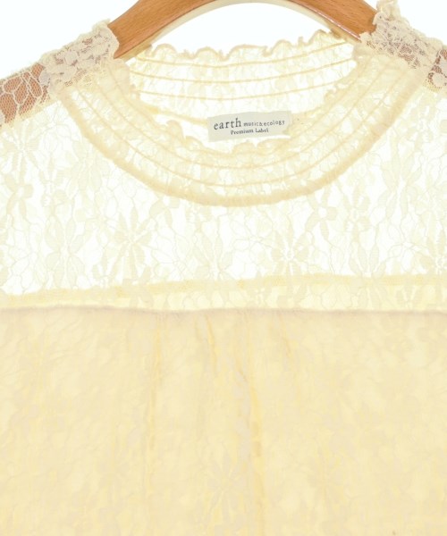 EARTH MUSIC&ECOLOGY（アースミュージックアンドエコロジー）Tシャツ・カットソー ベージュ サイズ:M レディース/2200682509084