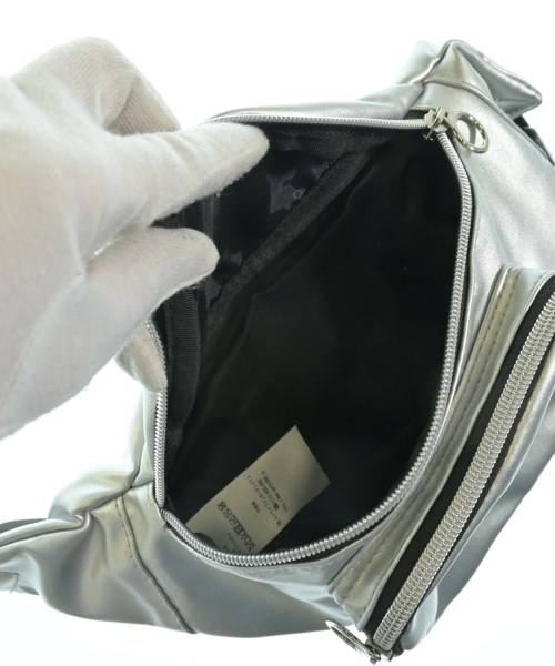 EARTH MUSIC&ECOLOGY（アースミュージックアンドエコロジー）ショルダーバッグ シルバー サイズ:- レディース/2200648975038