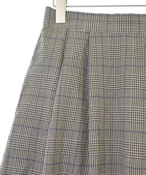 EARTH MUSIC&ECOLOGY（アースミュージックアンドエコロジー）ロング・マキシ丈スカート ベージュ サイズ:F レディース/2200637136044