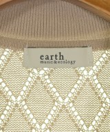 EARTH MUSIC&ECOLOGY（アースミュージックアンドエコロジー）ニット・セーター ベージュ サイズ:F レディース/2200640901066