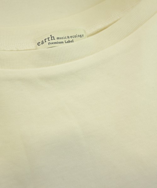 EARTH MUSIC&ECOLOGY（アースミュージックアンドエコロジー）Tシャツ・カットソー 白 サイズ:F レディース/2200648737025