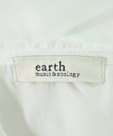 EARTH MUSIC&ECOLOGY（アースミュージックアンドエコロジー）カジュアルシャツ 白 サイズ:F レディース/2200724133437